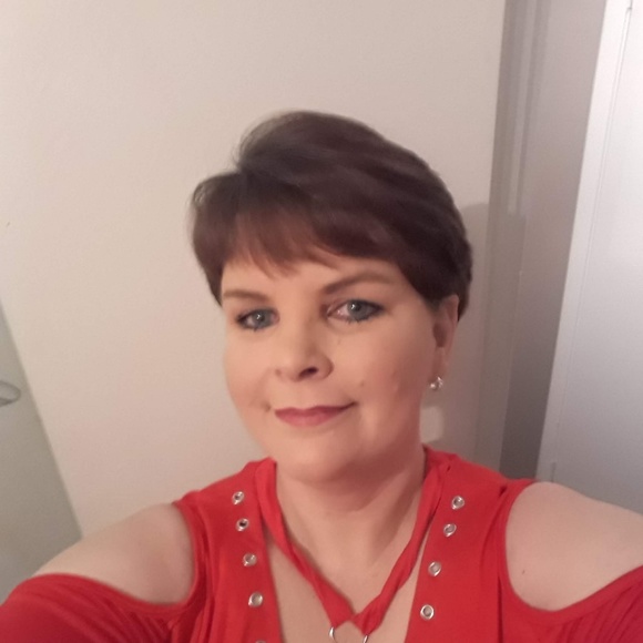 Meet your Posher, Eva - Picture 1 of 1